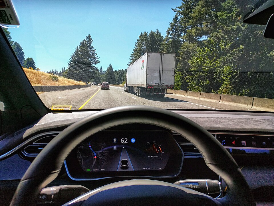 File:Tesla Autopilot Engaged in Model X.jpg