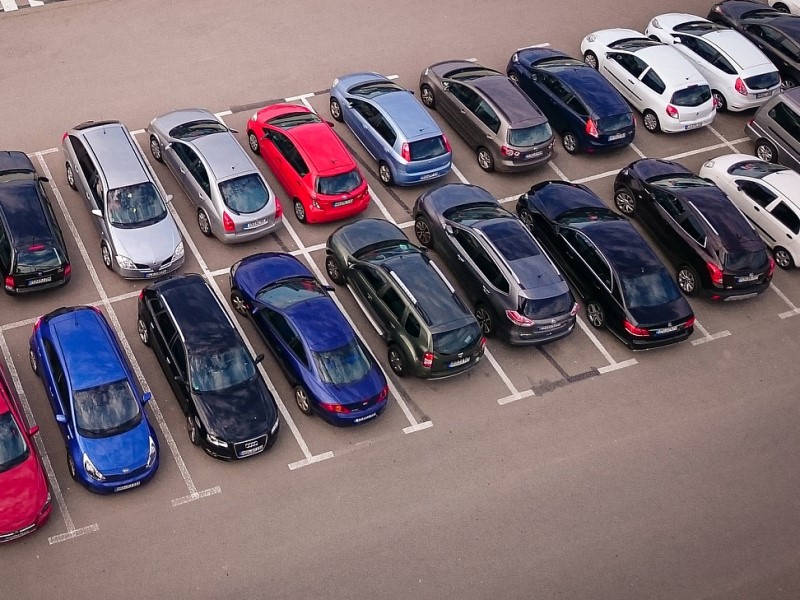 Gas vehicles much more likely to catch fire than EVs, new study shows