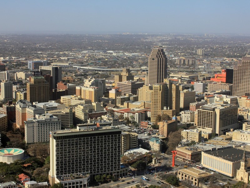 2050: All-electric cities