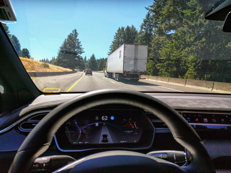 All autonomous vehicles should be electric