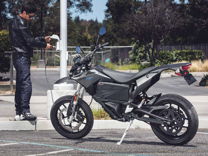 Why You Should Consider an Electric Motorcycle (Especially if You Have a Gas Bike!)